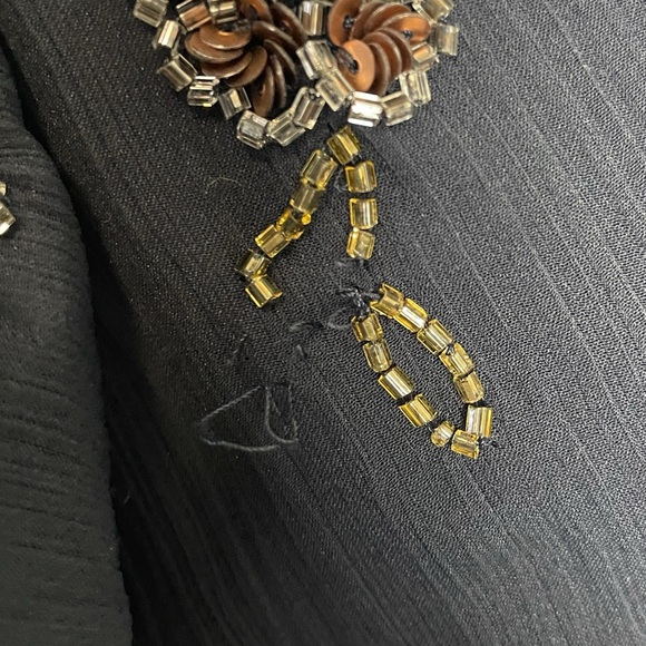 ASOS DESIGN ruffle detail short sleeve embellished midi dress in navy floral 6P - Picture 14 of 14